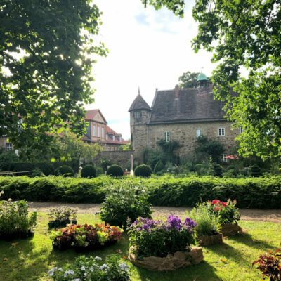 11Gut Remeringhausen Romantic Garden